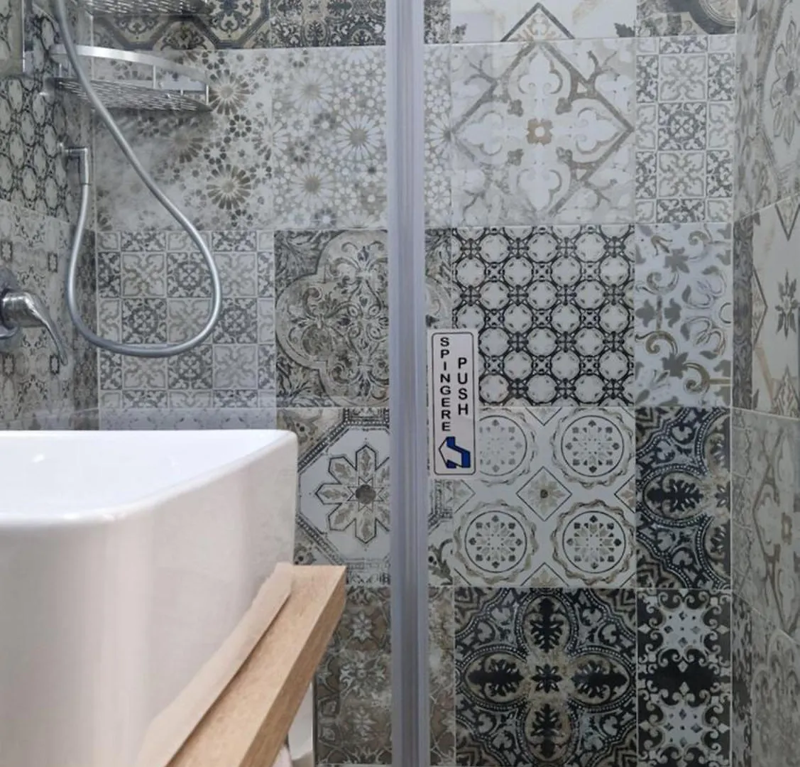 Salette Home كاتانيا 0*,